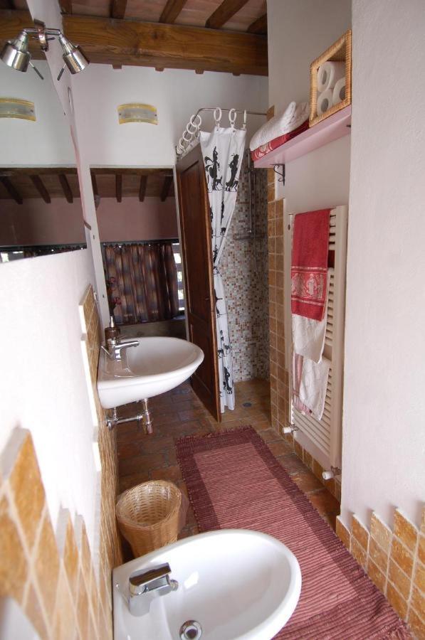 La Capanna di Panpepato Villa Rosia Bagian luar foto