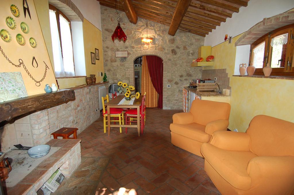 La Capanna di Panpepato Villa Rosia Ruang foto