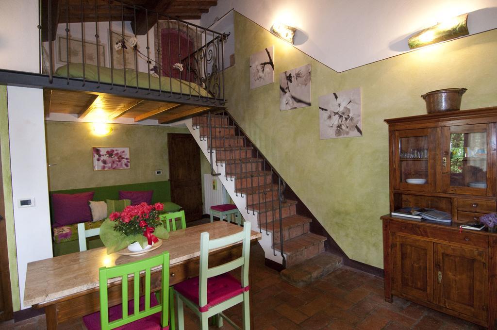 La Capanna di Panpepato Villa Rosia Bagian luar foto